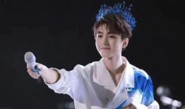 王俊凯爆料罗晋视频在线观看,独家视频带你领略明星魅力